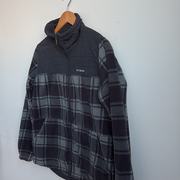 Columbia Full Zip Fleece Jacket Woman's Medium - Picture 2 of 3